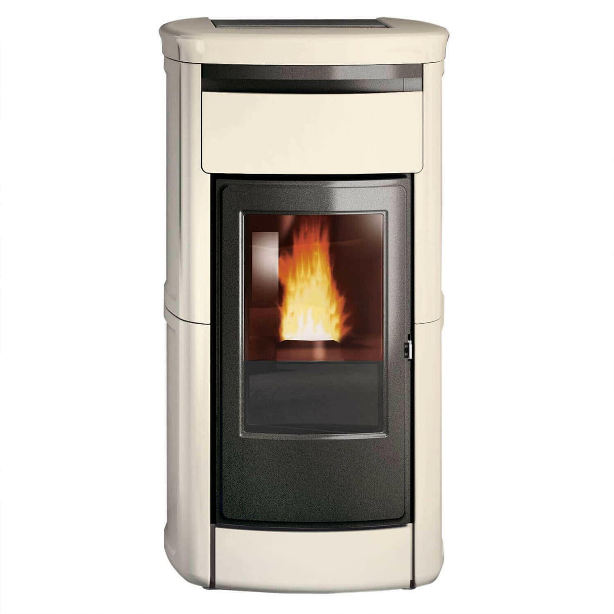 Wasserführende Pelletofen Edilkamin Kira2 H 18 Up mit Keramikverkleidung.