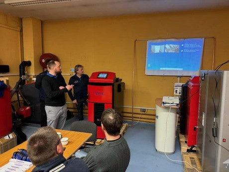 Holzvergasungskessel Attack DPX 15 kW – Effiziente Biomasse Heizung 🌲🔥.
