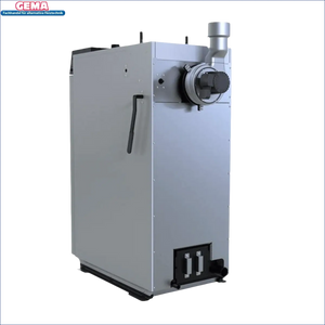 Silberfarbenes industrielles Boiler mit schwarzen Akzenten für Defro Optima HG Holzvergaserkessel